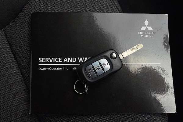 2020 Mitsubishi Express GLX SN LWB