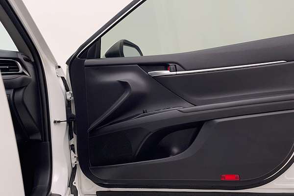 2020 Toyota Camry Ascent AXVH71R