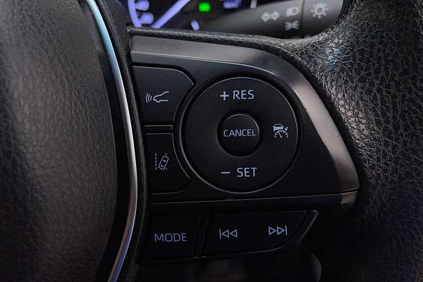 2020 Toyota Camry Ascent AXVH71R