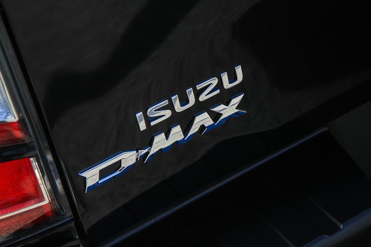 2025 Isuzu D-MAX X-TERRAIN 4X4