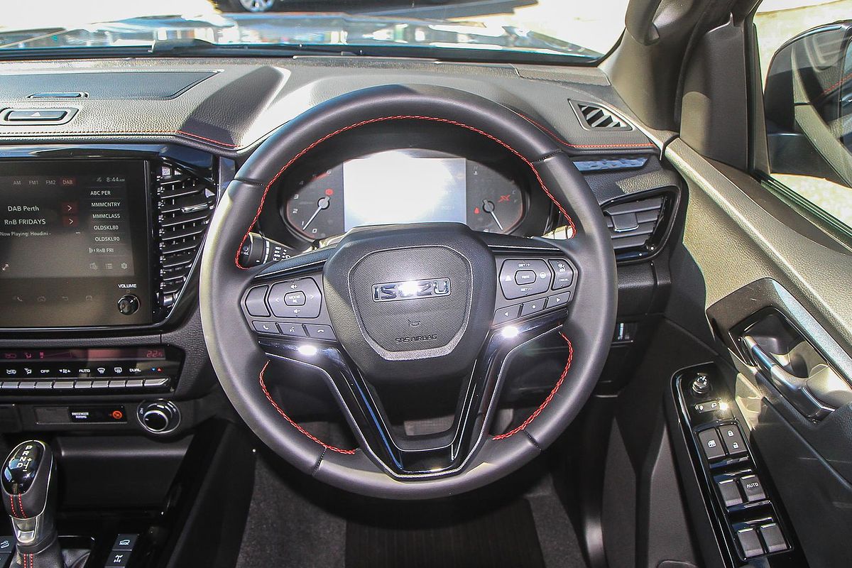 2025 Isuzu D-MAX X-TERRAIN 4X4