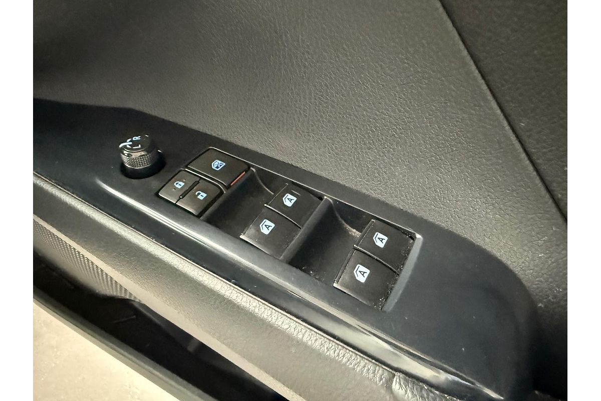 2018 Toyota Camry Ascent AXVH71R