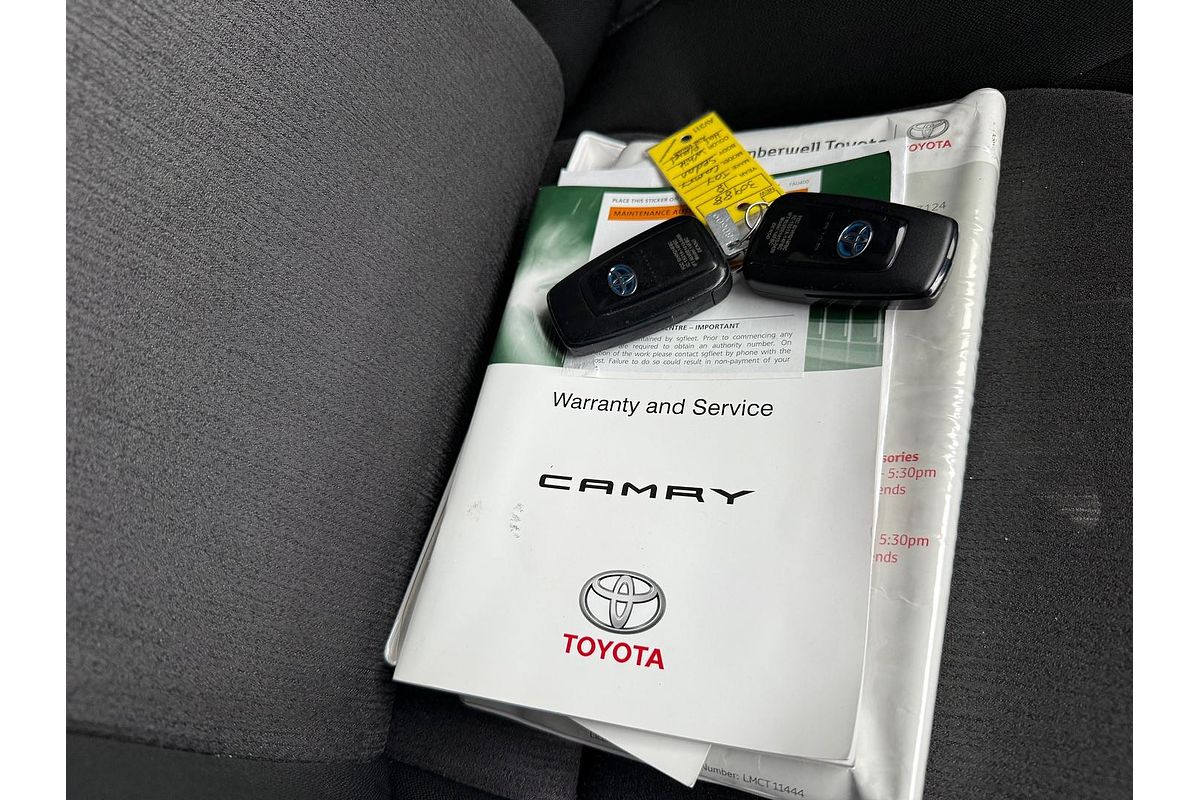 2018 Toyota Camry Ascent AXVH71R