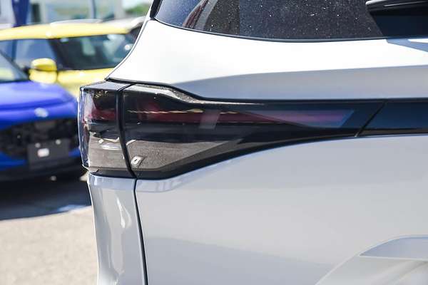 2025 Isuzu MU-X X-TERRAIN