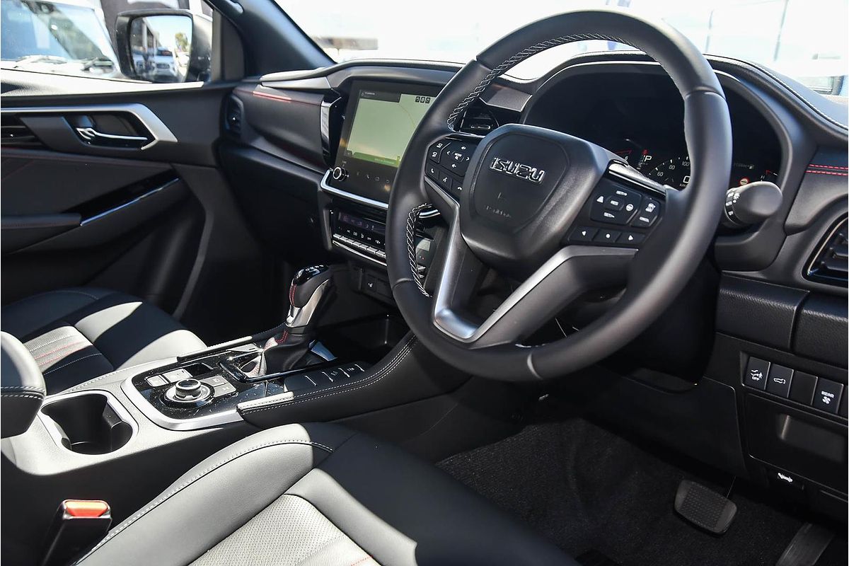 2025 Isuzu MU-X X-TERRAIN