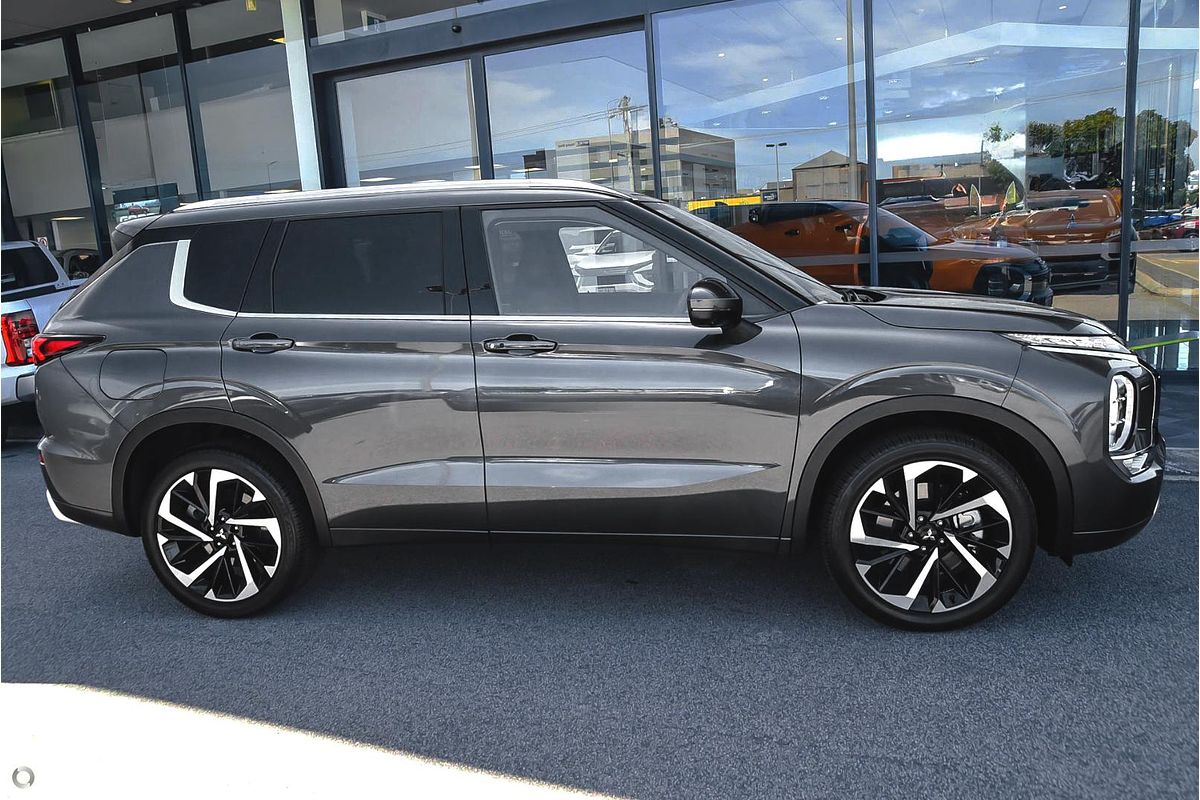 2025 Mitsubishi Outlander PHEV Exceed ZM