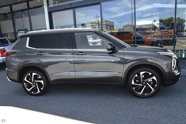 2025 Mitsubishi Outlander PHEV Exceed ZM