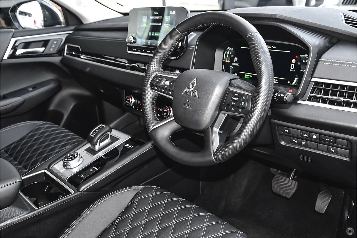 2025 Mitsubishi Outlander PHEV Exceed ZM