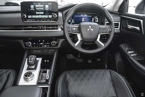 2025 Mitsubishi Outlander PHEV Exceed ZM