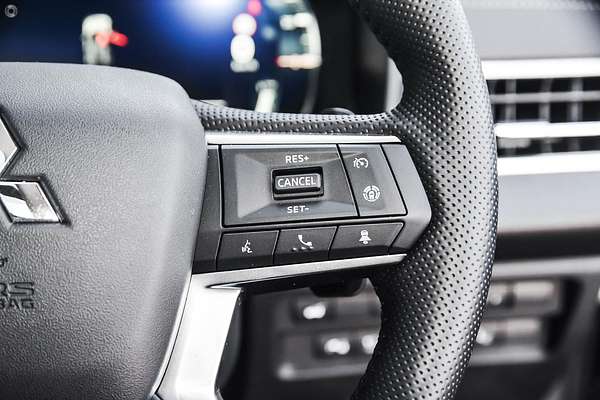 2025 Mitsubishi Outlander PHEV Exceed ZM