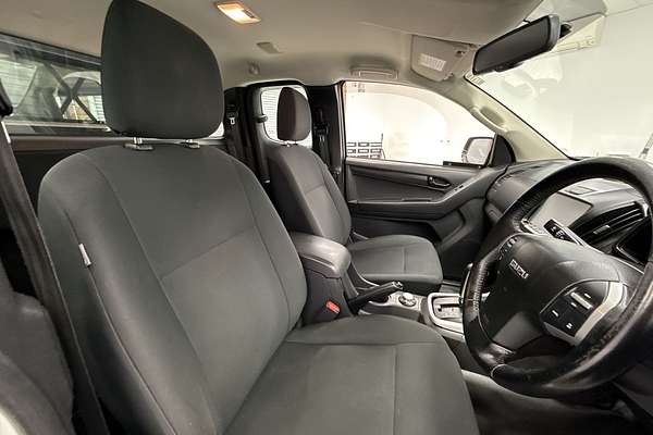 2017 Isuzu D-MAX SX 4X4