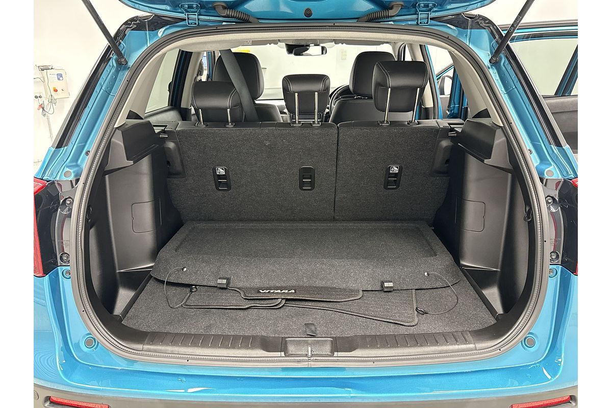 2022 Suzuki Vitara Turbo Shadow LY Series II