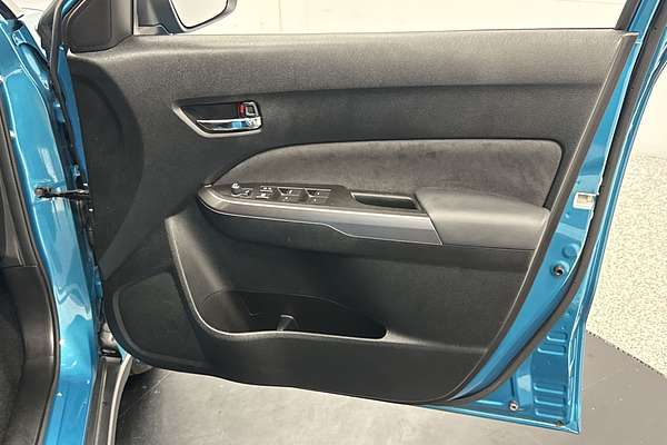 2022 Suzuki Vitara Turbo Shadow LY Series II