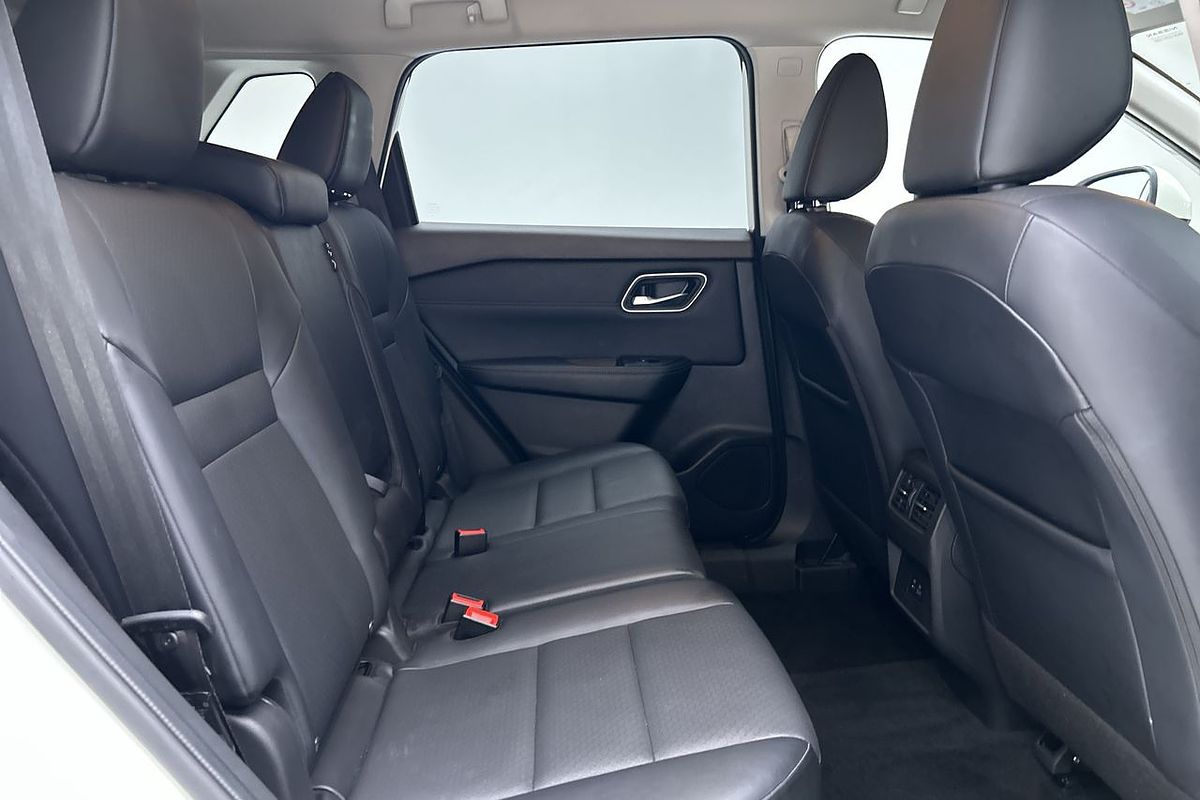 2023 Nissan X-TRAIL ST-L T33