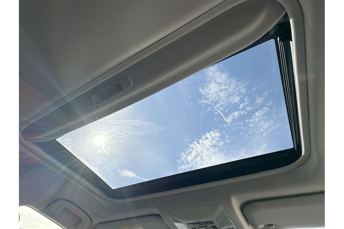 2024 Toyota RAV4 Cruiser AXAH54R
