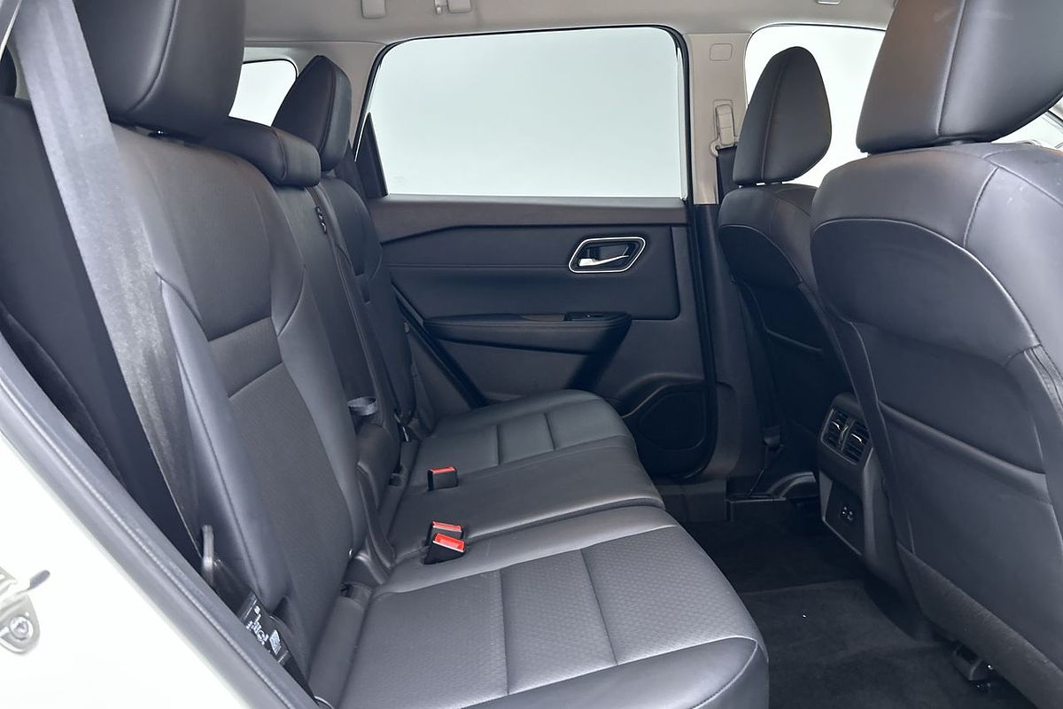 2023 Nissan X-TRAIL ST-L T33