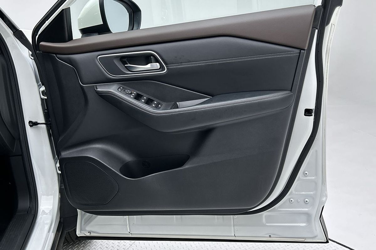 2023 Nissan X-TRAIL ST-L T33