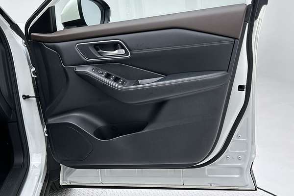 2023 Nissan X-TRAIL ST-L T33