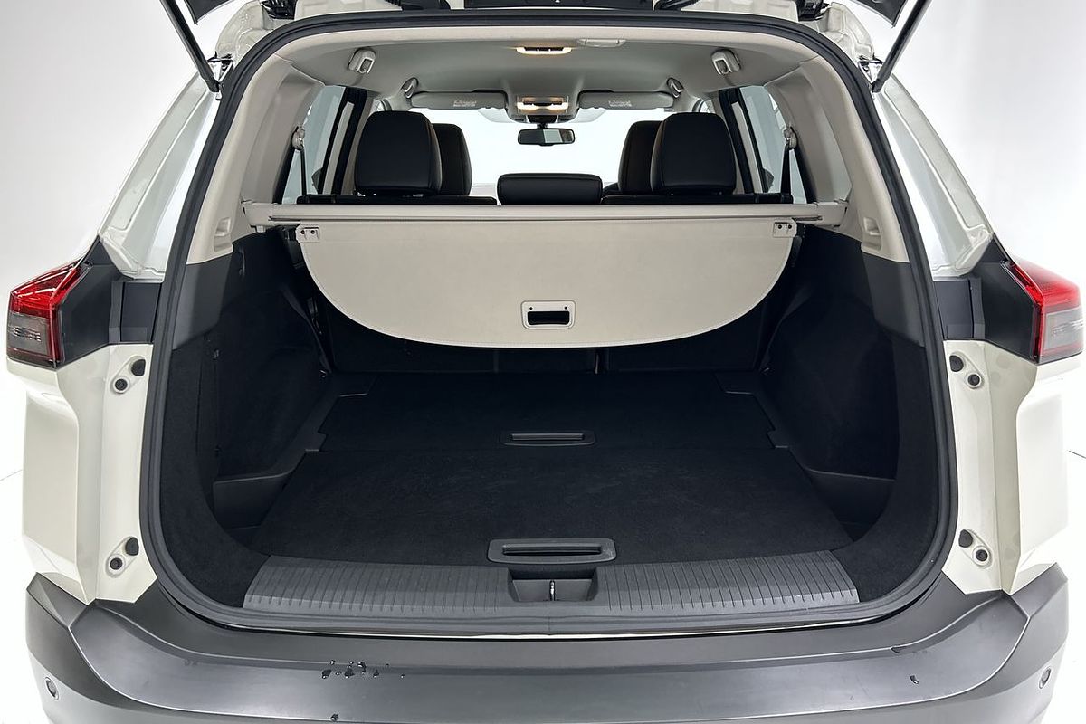 2023 Nissan X-TRAIL ST-L T33