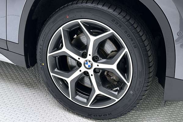 2016 BMW X1 sDrive20i F48