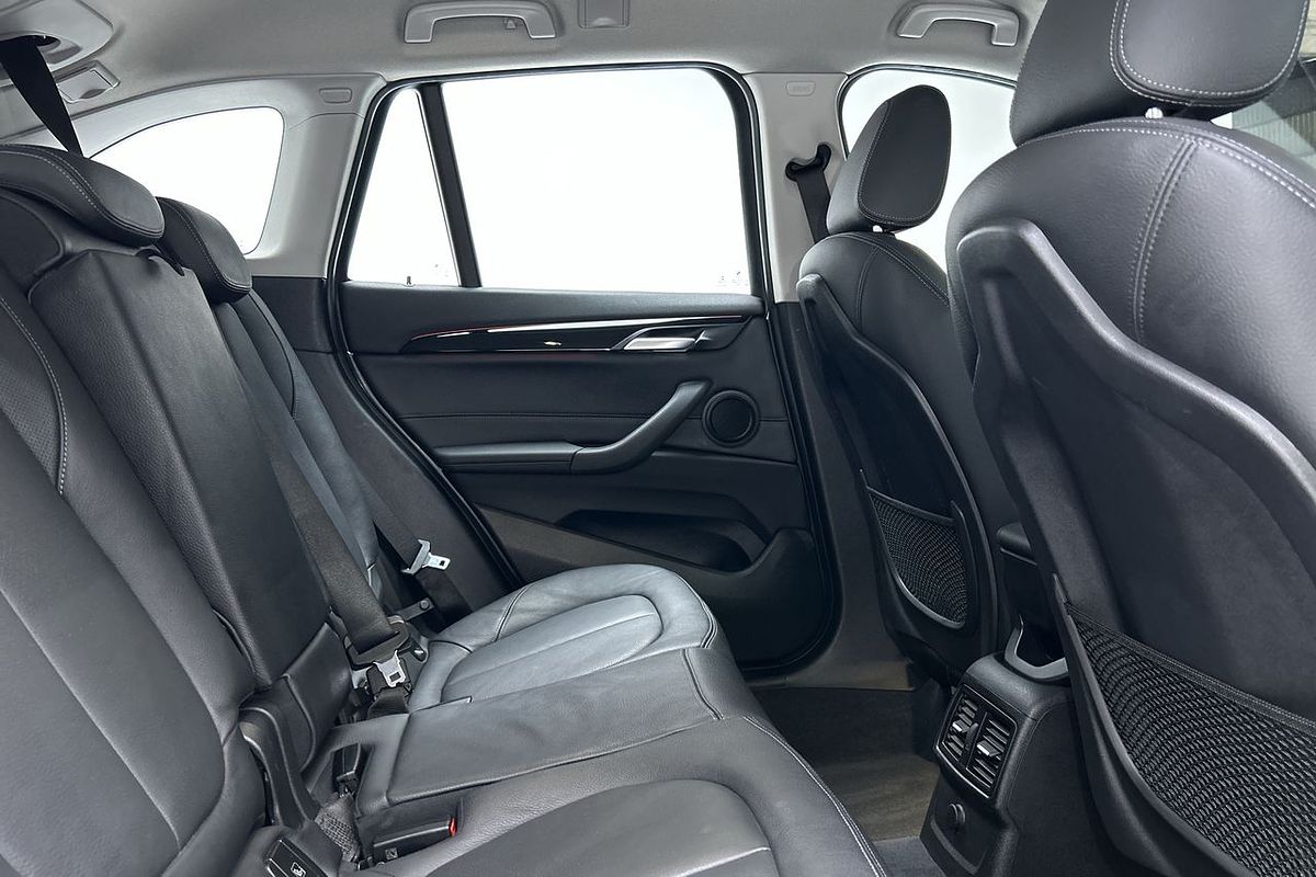 2016 BMW X1 sDrive20i F48
