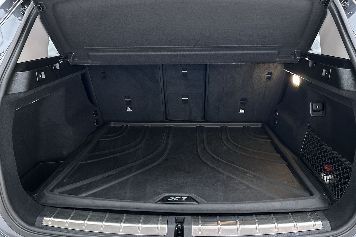 2016 BMW X1 sDrive20i F48