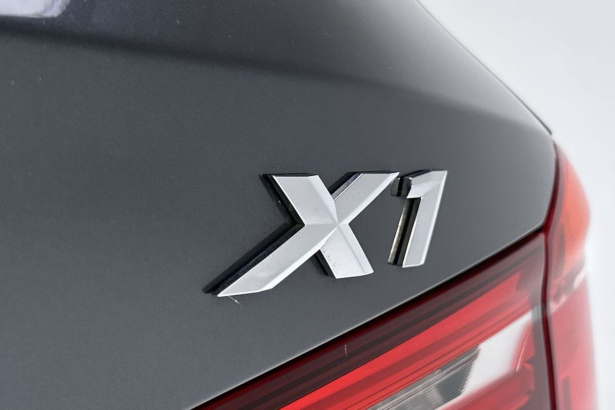 2016 BMW X1 sDrive20i F48