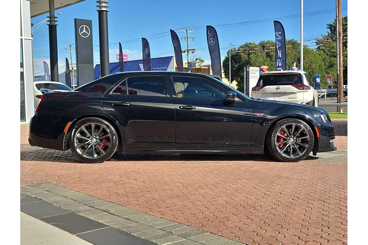 2016 Chrysler 300 SRT LX