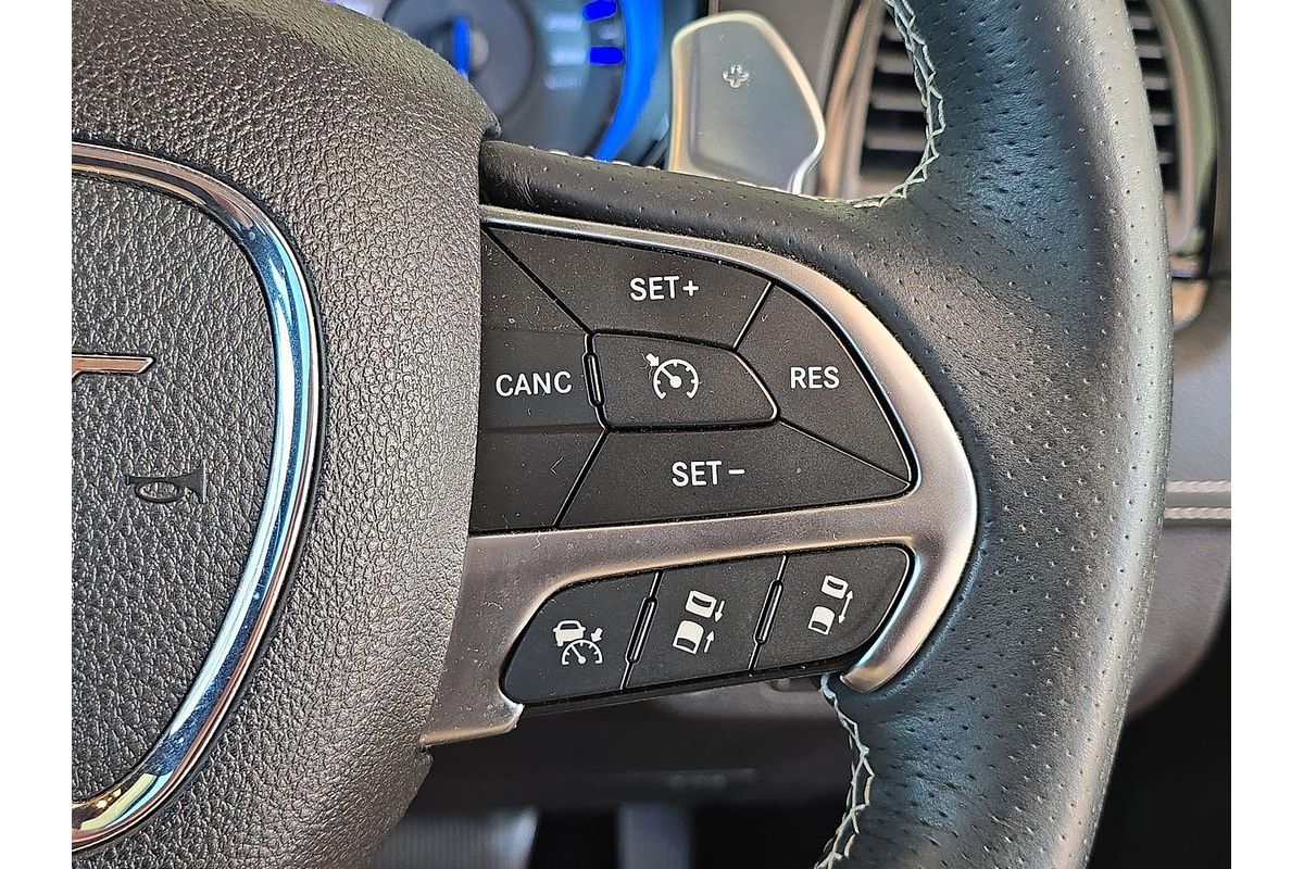 2016 Chrysler 300 SRT LX