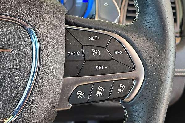 2016 Chrysler 300 SRT LX