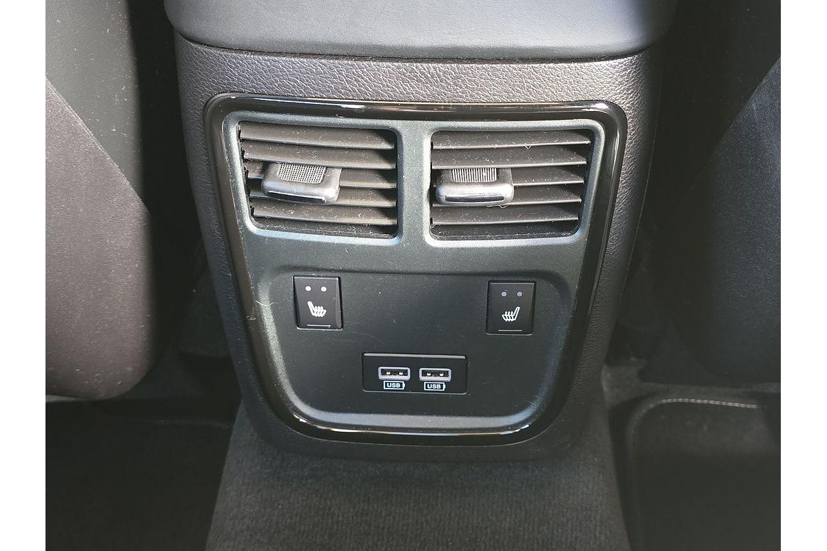 2016 Chrysler 300 SRT LX