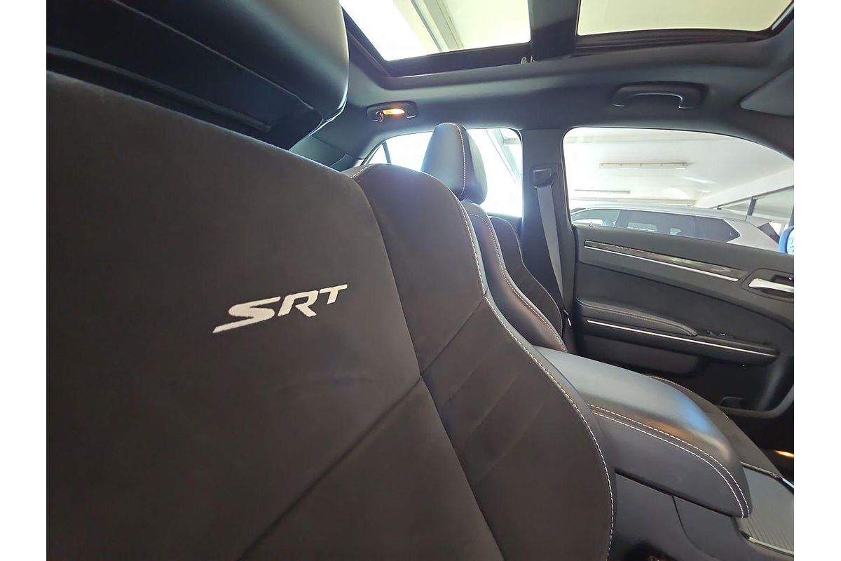 2016 Chrysler 300 SRT LX