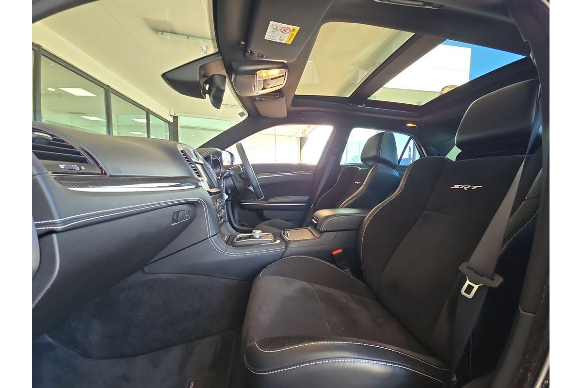 2016 Chrysler 300 SRT LX