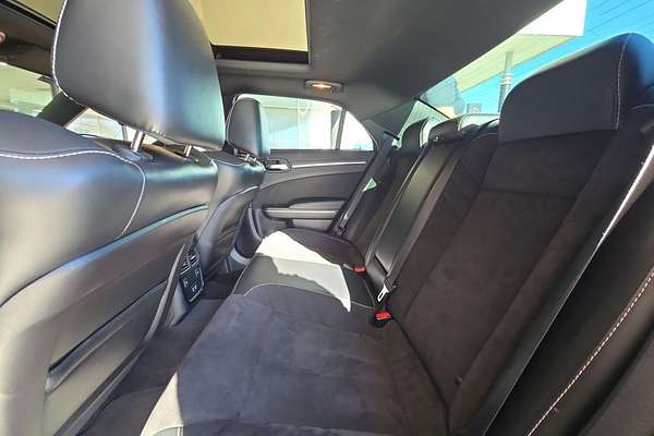2016 Chrysler 300 SRT LX
