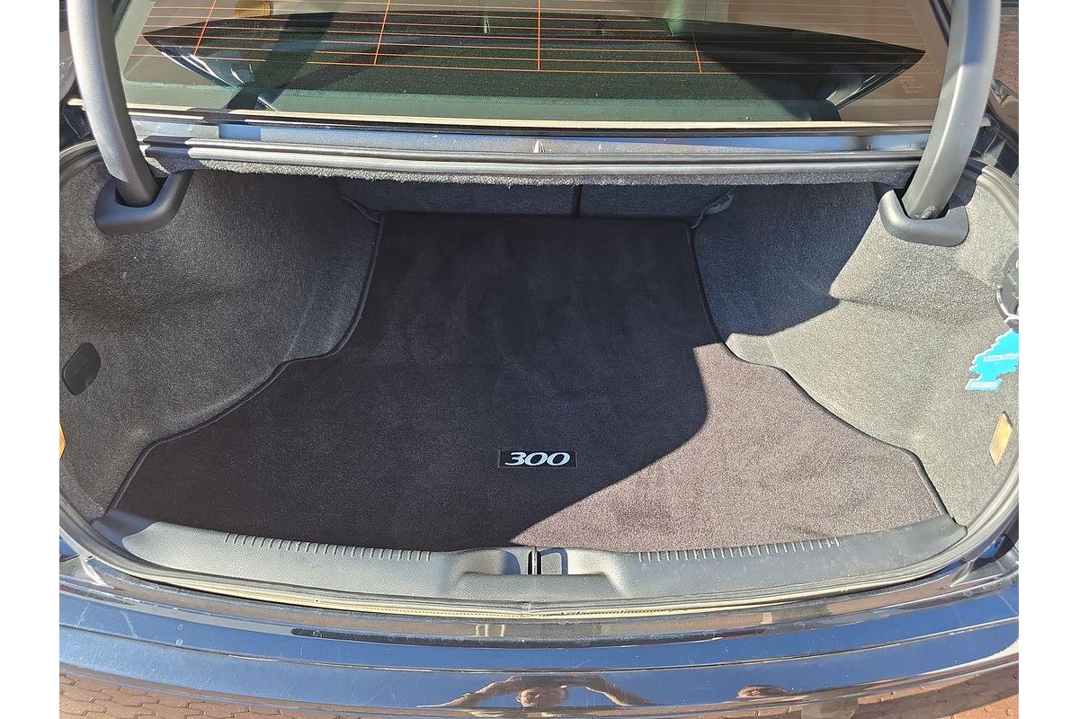 2016 Chrysler 300 SRT LX
