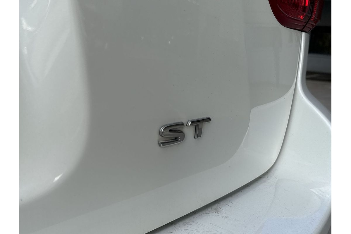 2020 Nissan Pathfinder ST R52 Series III