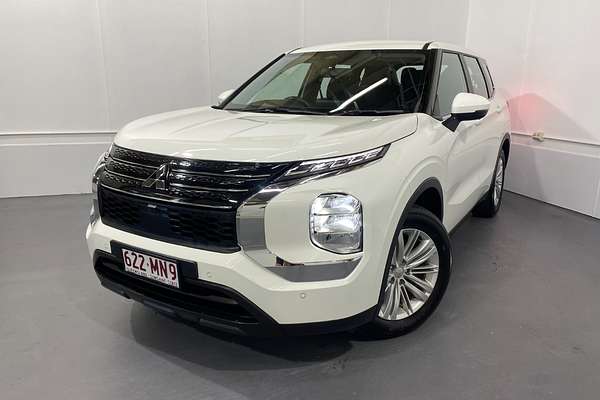 2024 Mitsubishi Outlander ES ZM