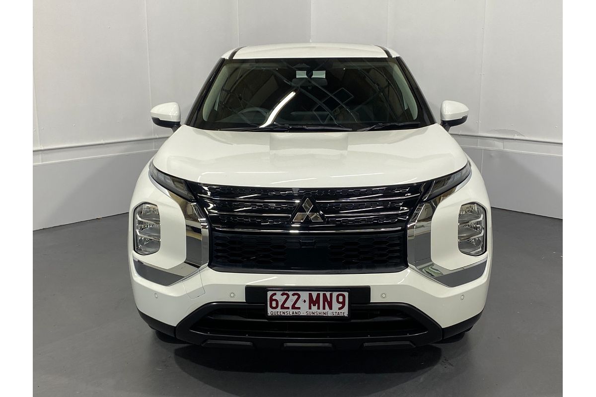 2024 Mitsubishi Outlander ES ZM