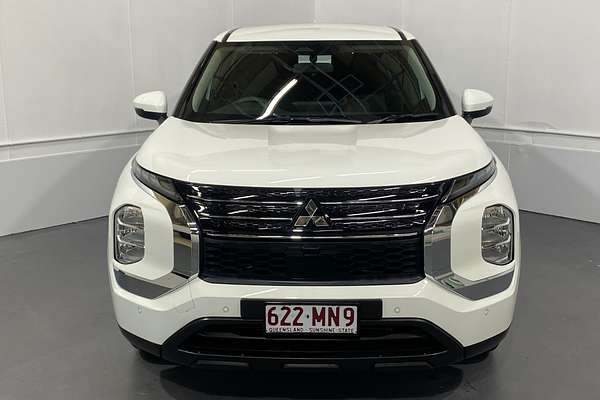 2024 Mitsubishi Outlander ES ZM