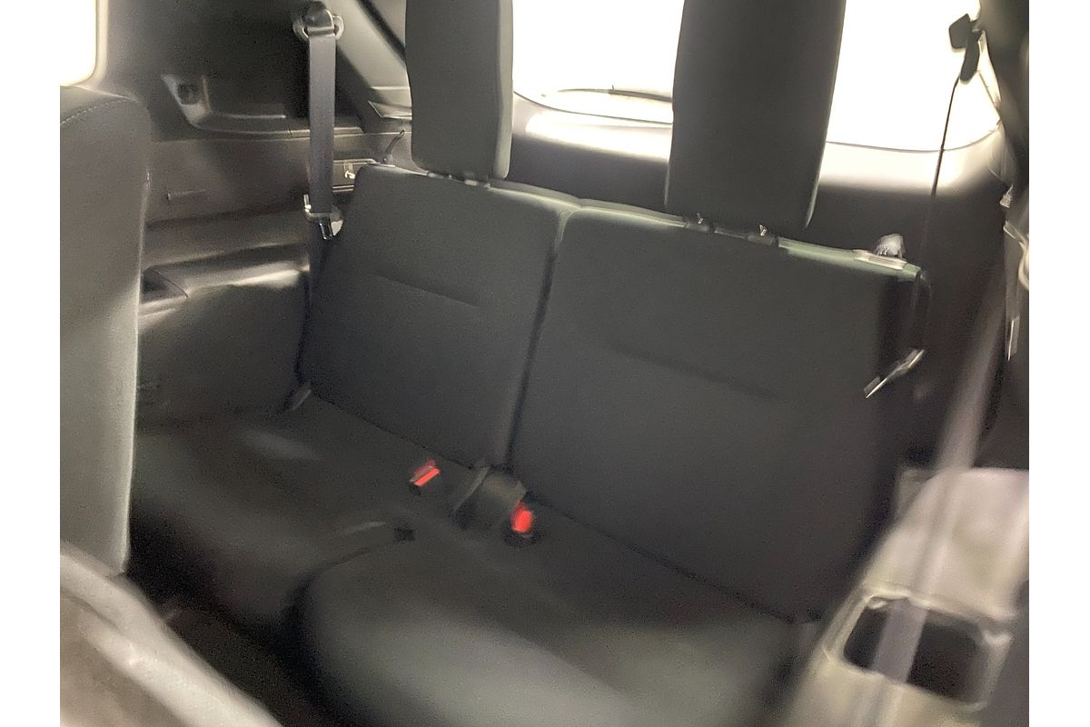 2024 Mitsubishi Outlander ES ZM