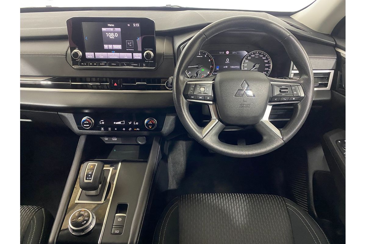 2024 Mitsubishi Outlander ES ZM