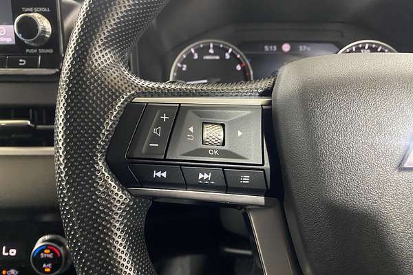 2024 Mitsubishi Outlander ES ZM