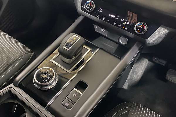 2024 Mitsubishi Outlander ES ZM