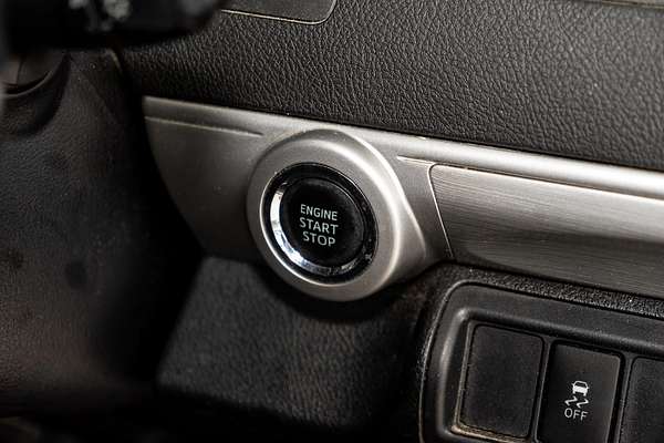 2015 Toyota Camry Atara S ASV50R