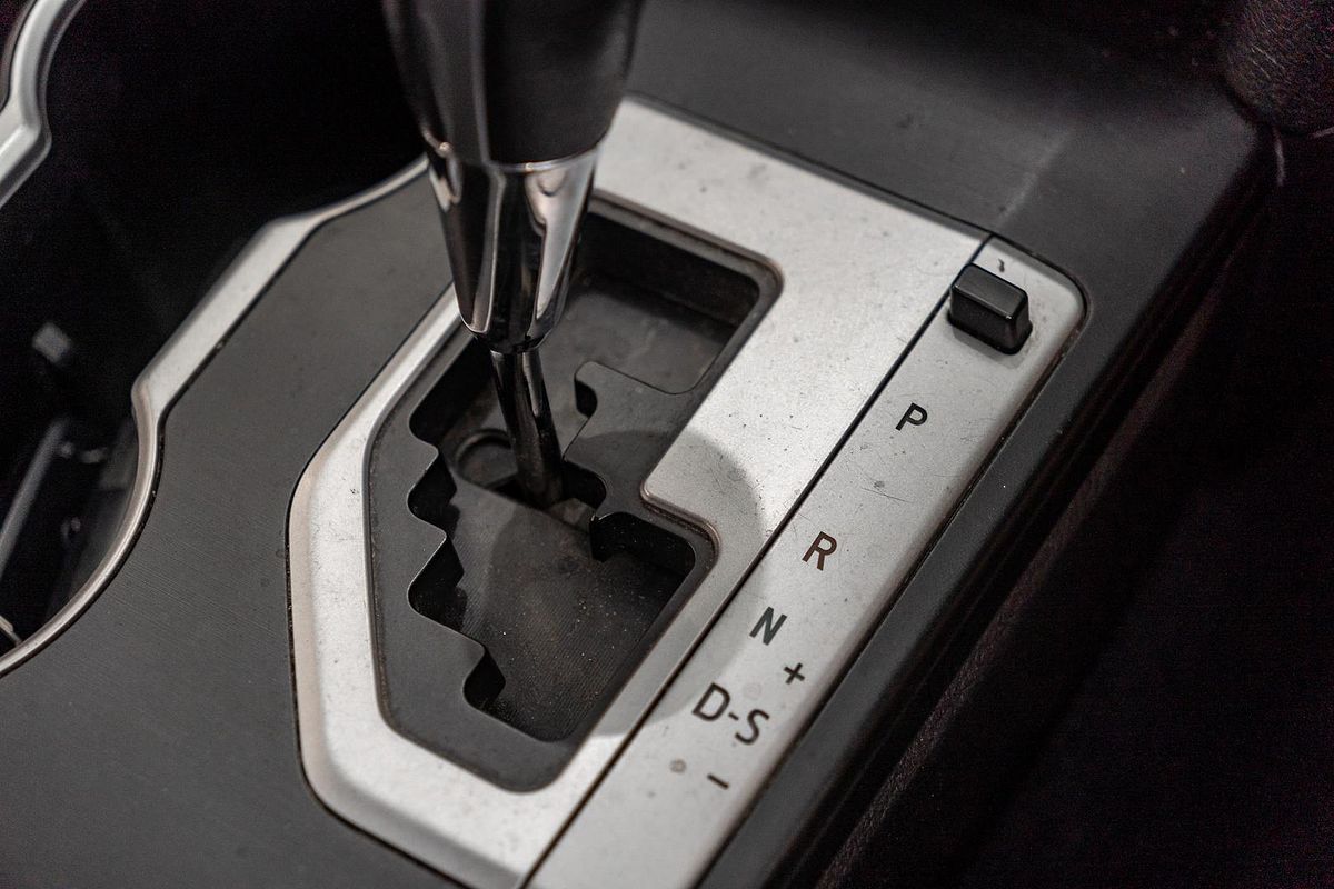 2015 Toyota Camry Atara S ASV50R