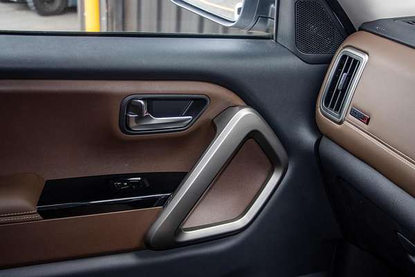 2024 Mahindra Scorpio Z8L