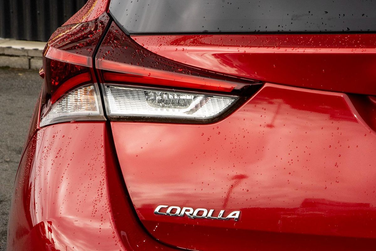 2017 Toyota Corolla Ascent Sport ZRE182R