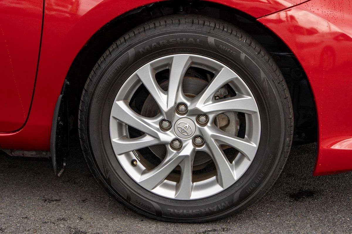 2017 Toyota Corolla Ascent Sport ZRE182R