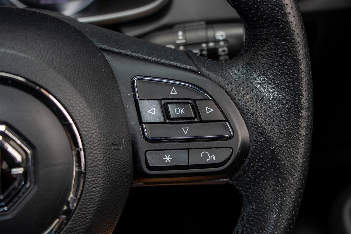 2020 MG ZS Essence AZS1