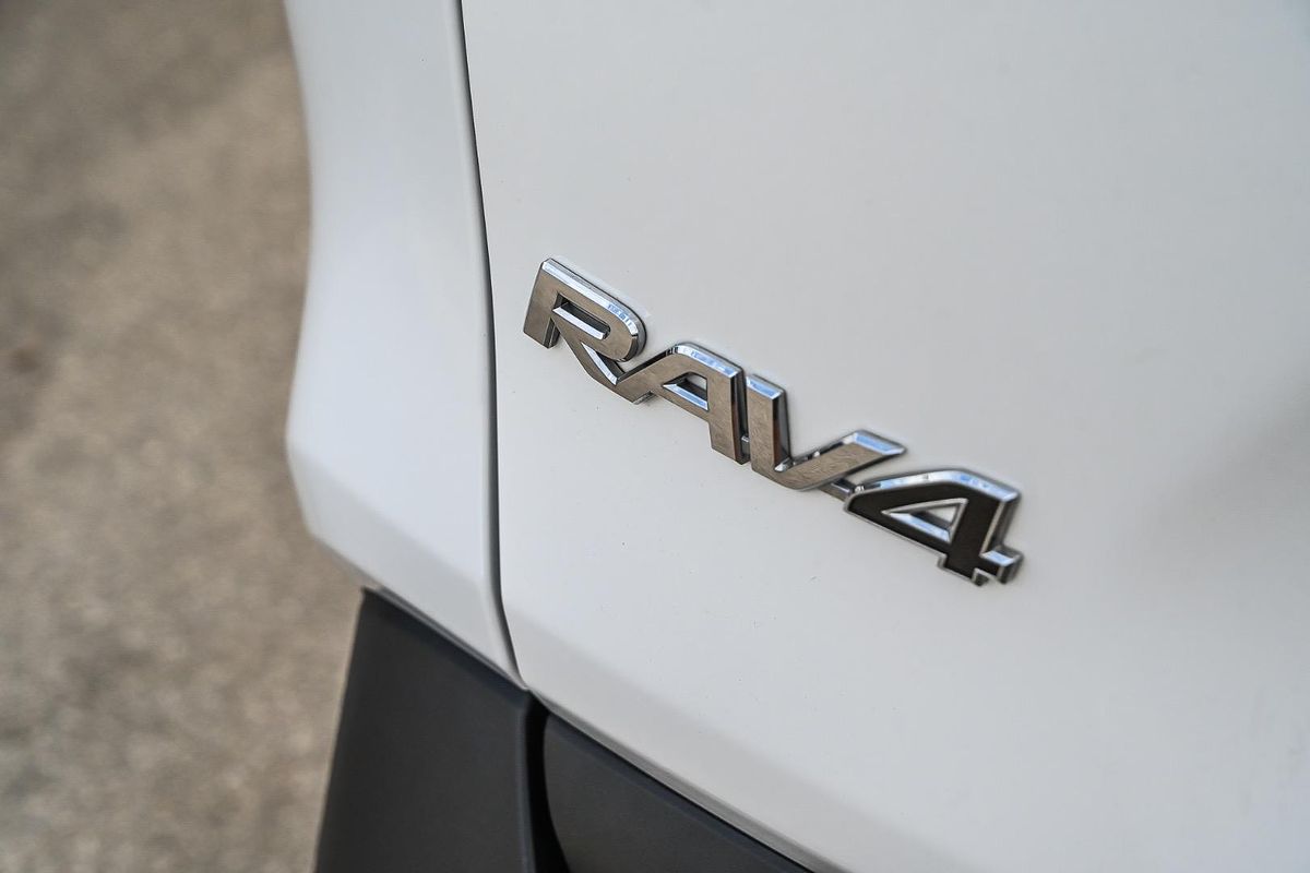 2020 Toyota RAV4 GX AXAH54R